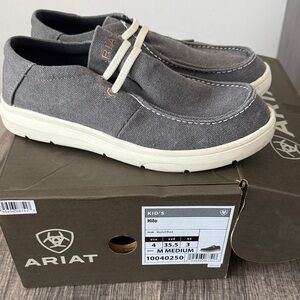 Ariat Hilo Kids Slip-On in Gray and Cream